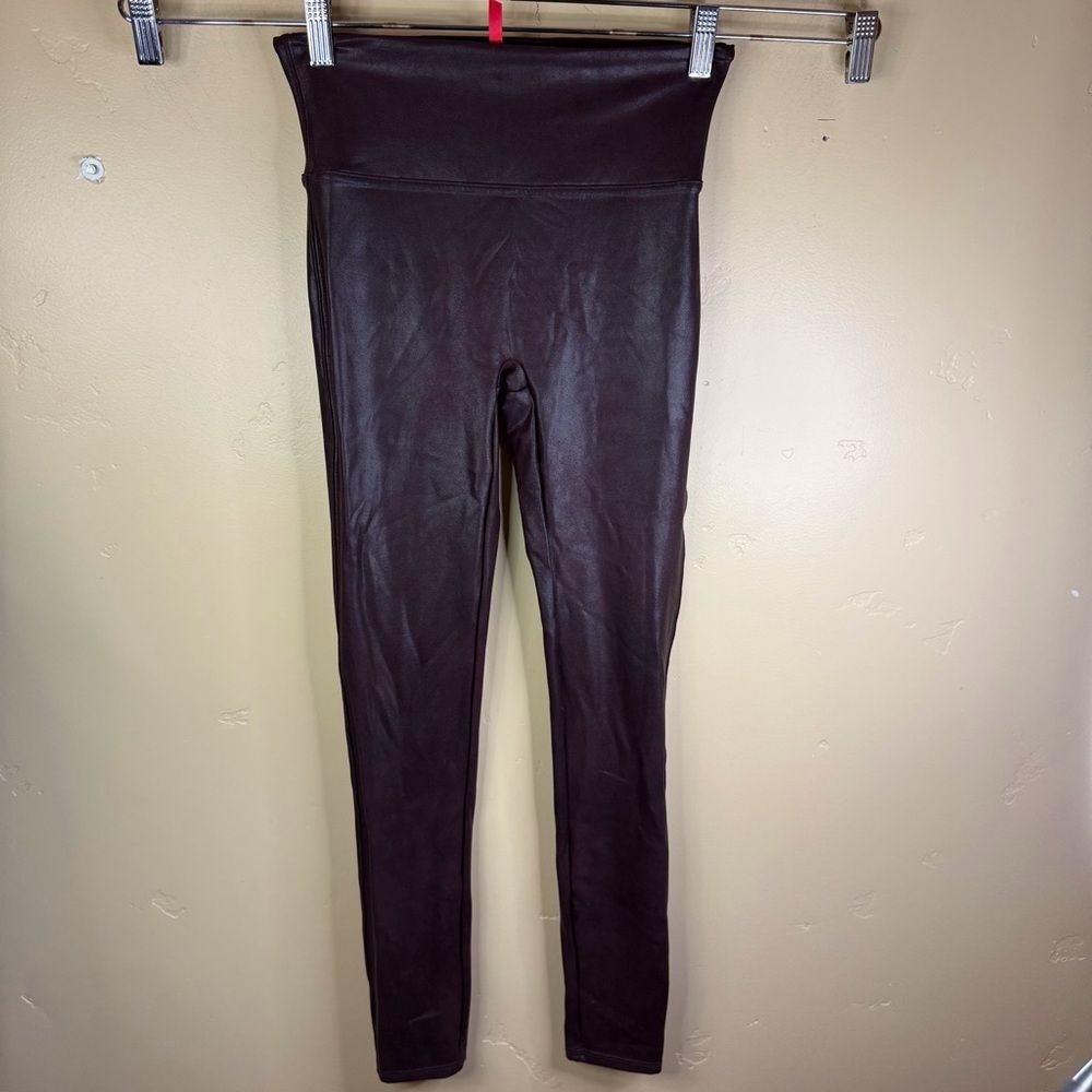 Spanx Womens Size Medium Burgundy Faux‎ Leather Leggings Streetwear Activewear